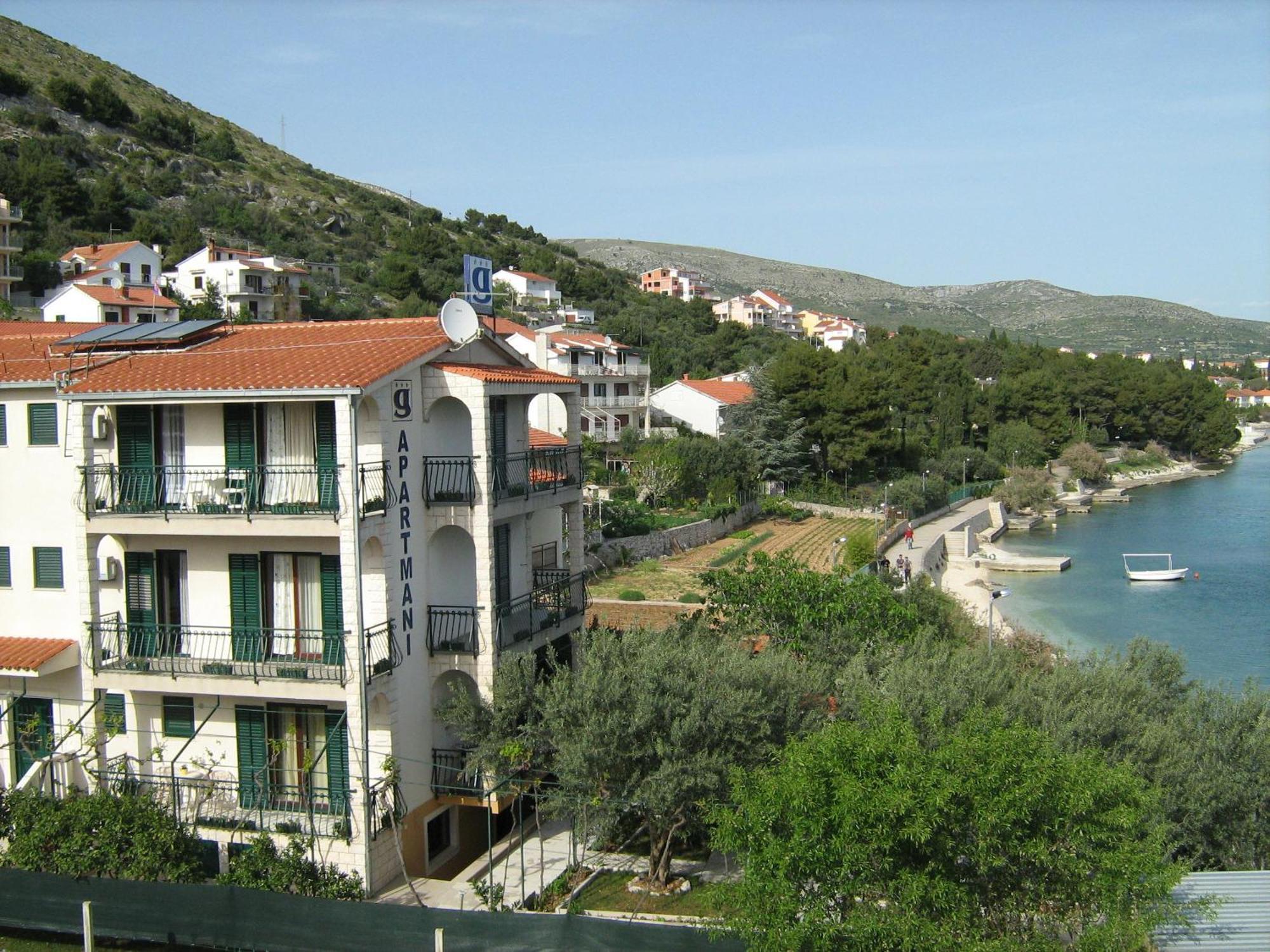 Apartments G Trogir Eksteriør billede